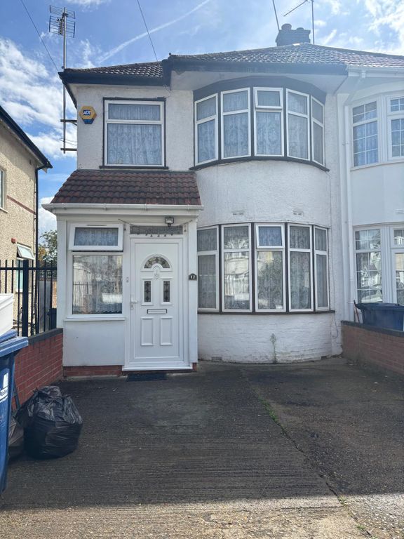 Property photo 2 of 14