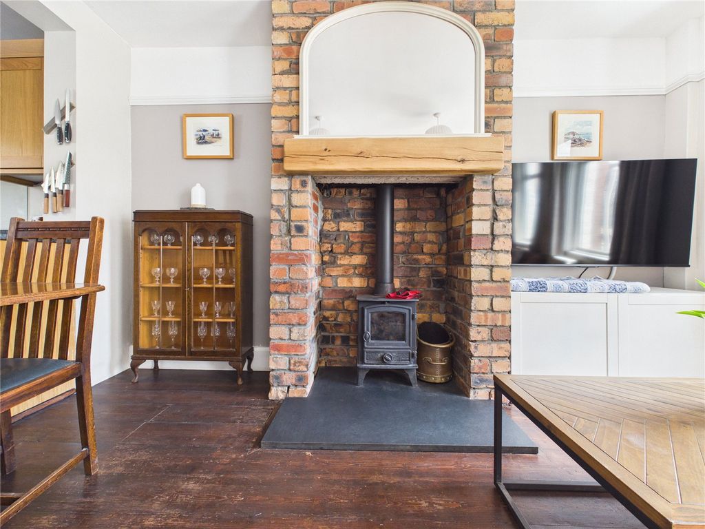 Property photo 3 of 18 Picture No. 09