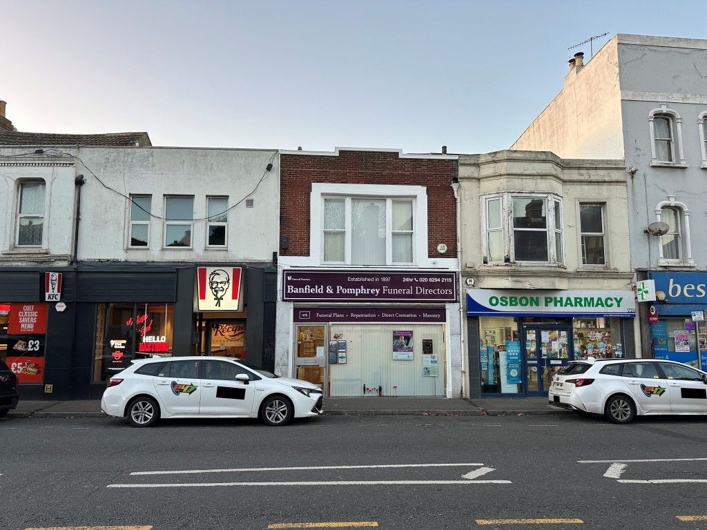 Property photo 1 of 9 Three Storey Commercial Unit