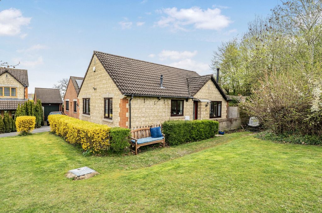 Property photo 1 of 14 Picture No. 02