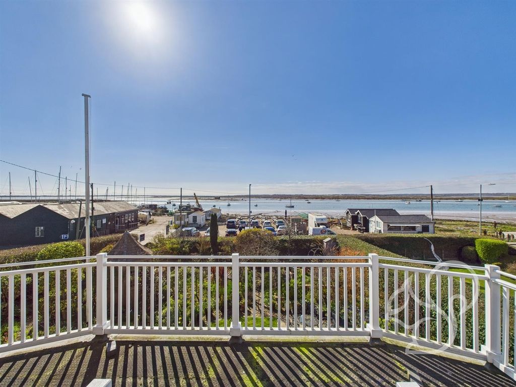 Property photo 2 of 52 Balcony