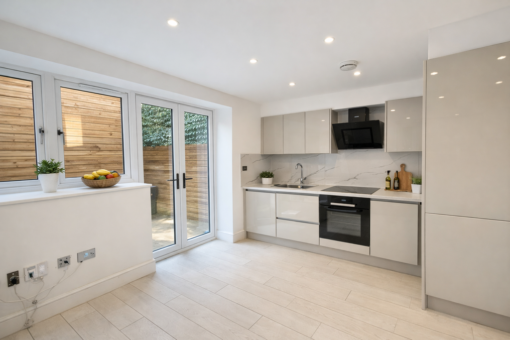 Property photo 1 of 7 Kitchen