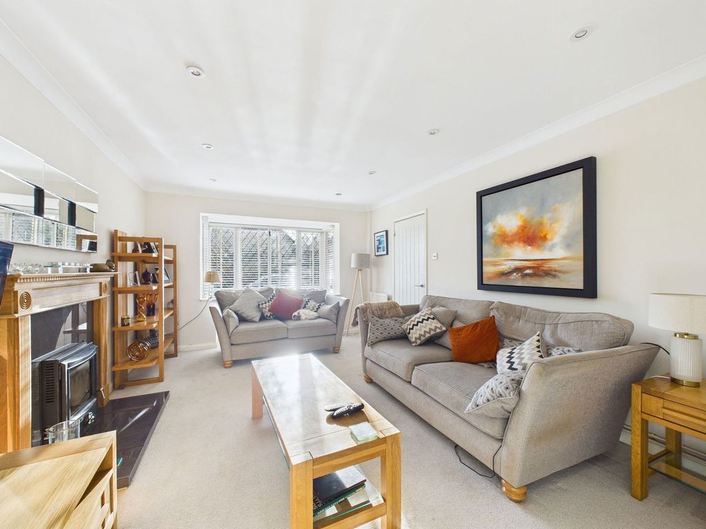 Property photo 2 of 22