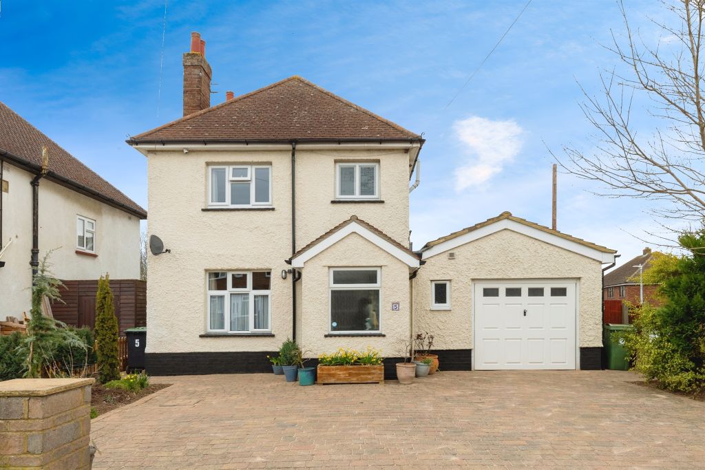 Property photo 1 of 17