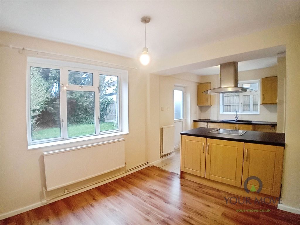 Property photo 3 of 12 Picture No. 18