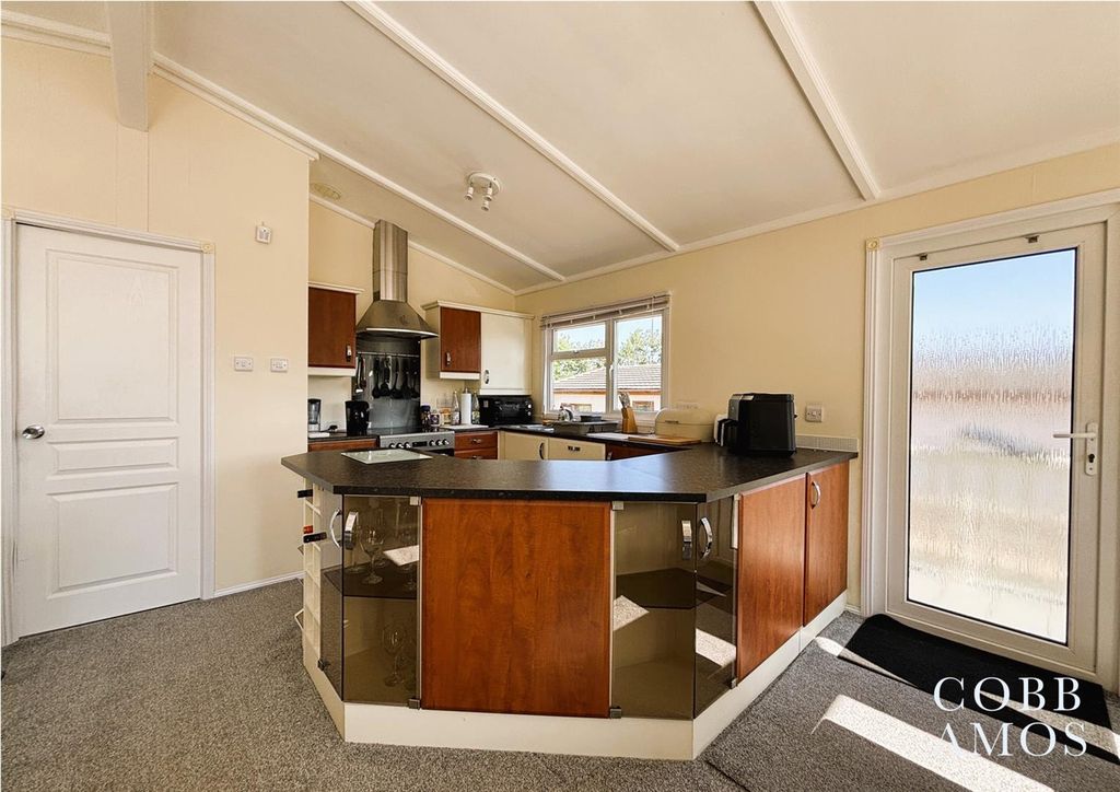 Property photo 3 of 20 High-Res-13.Jpg