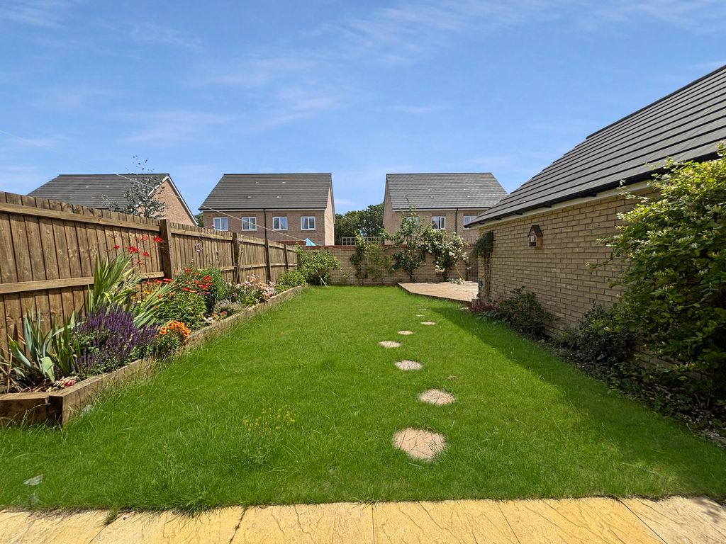 Property photo 2 of 25 64F6455613F0c237815482Ae1d73B8d9A1Aa3103
