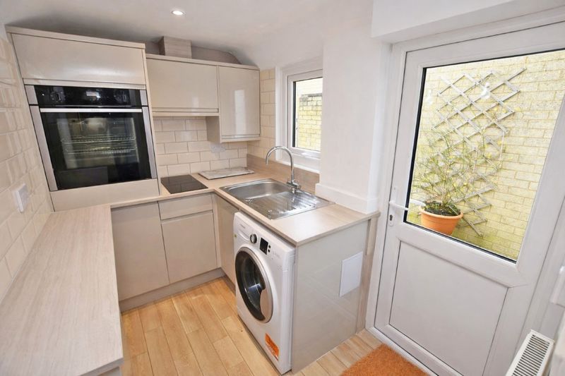 Property photo 3 of 16 Photo 1