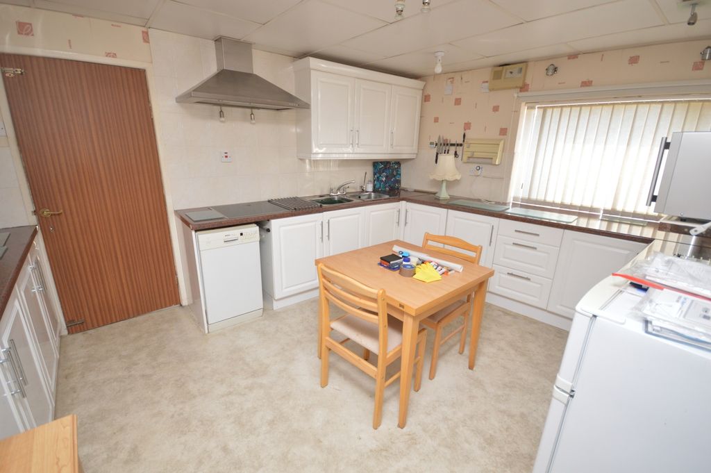 Property photo 3 of 19 3 - Picture No. 17