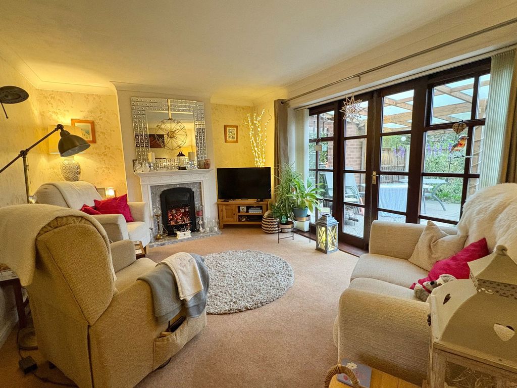 Property photo 2 of 18