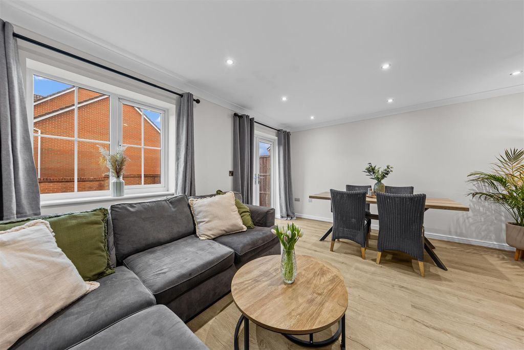 Property photo 3 of 18 17Edwardscroftweb15.Jpg