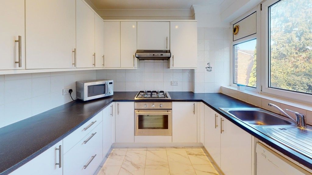 Property photo 1 of 18 3