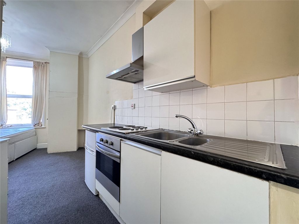 Property photo 2 of 5 Picture No. 05