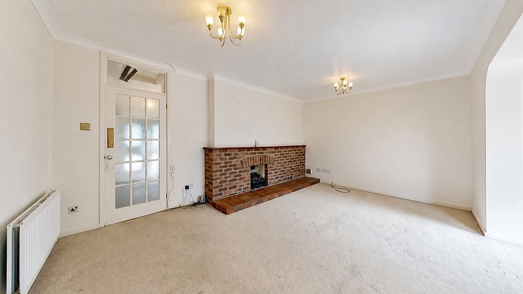 Property photo 3 of 14