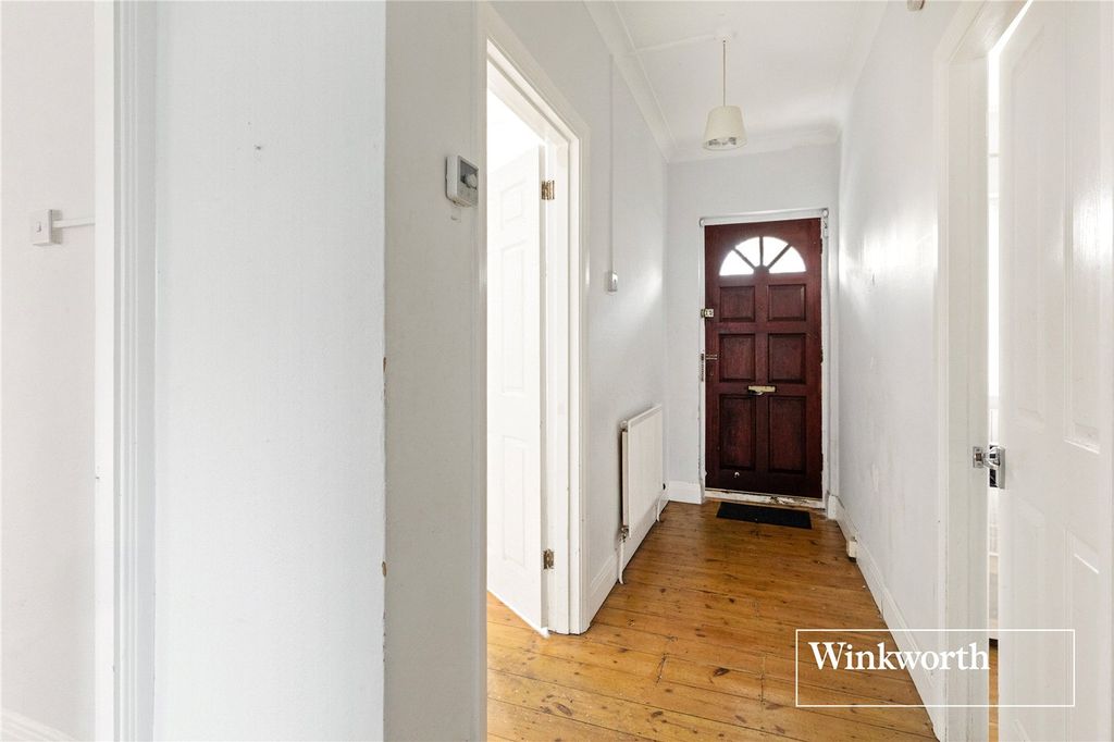 Property photo 2 of 14 Picture No. 13