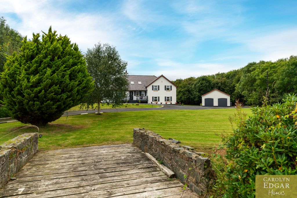 Property photo 2 of 75 019