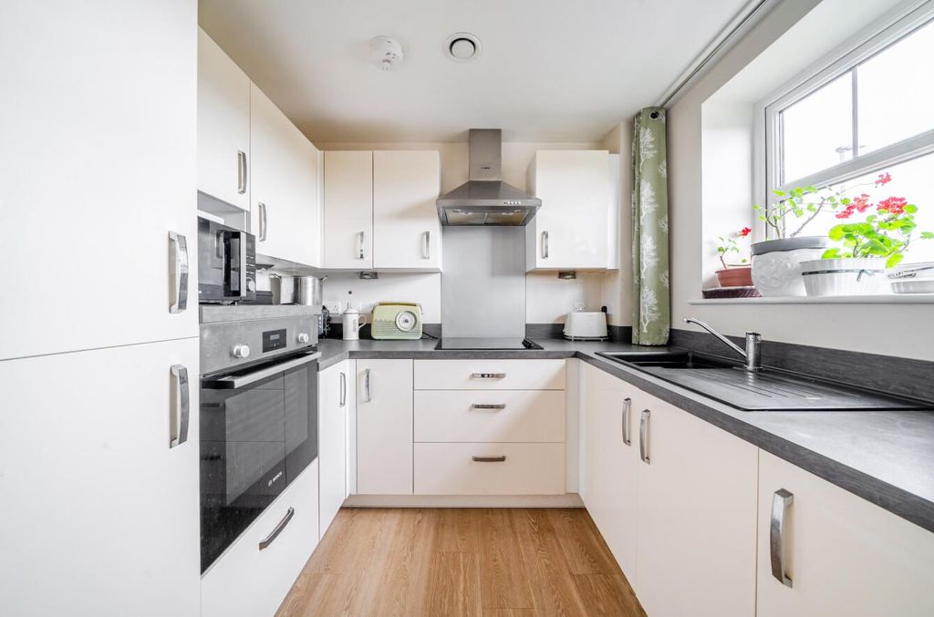 Property photo 2 of 17 1380765-4-6911dc43c9365.Jpg