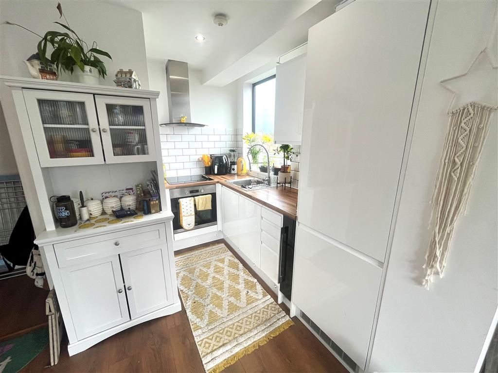 Property photo 3 of 6 Image