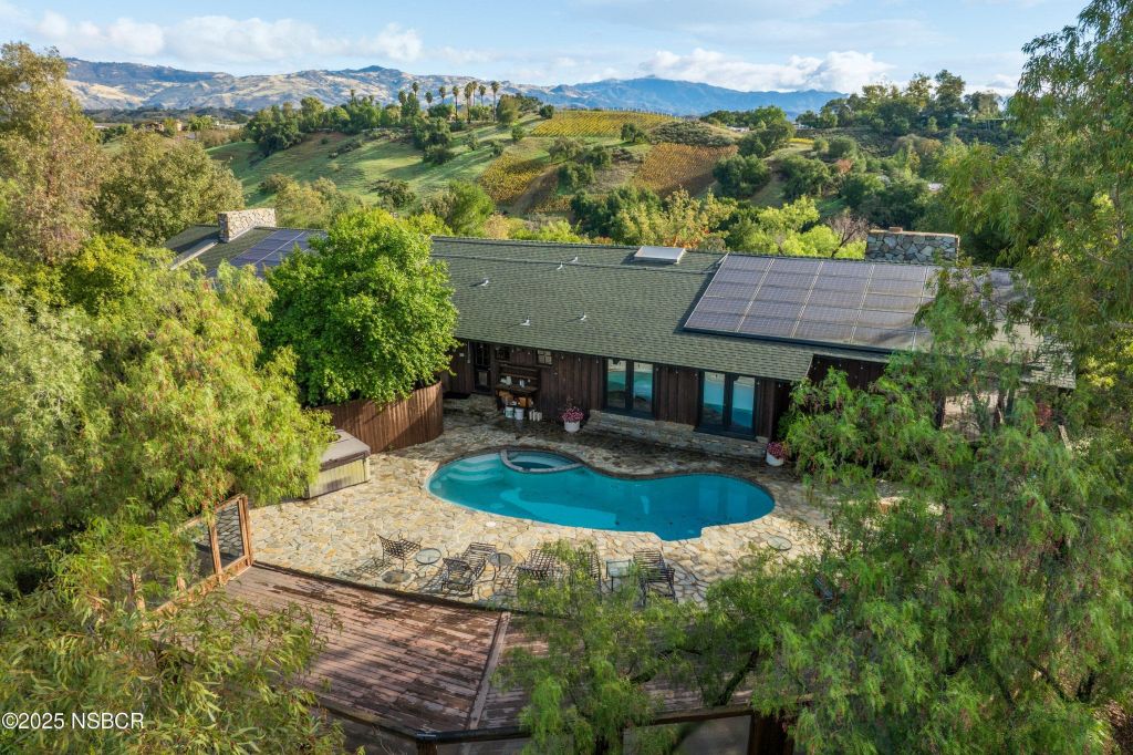 Property photo 3 of 10 <Alttext/>