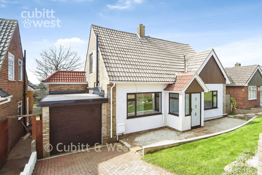 Property photo 1 of 30 External