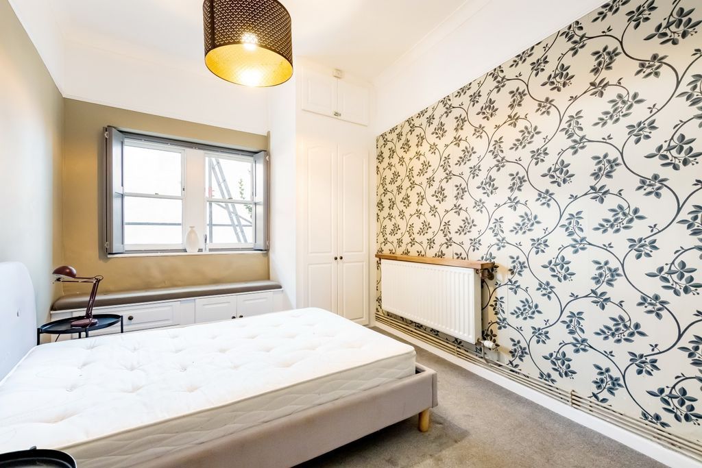 Property photo 3 of 12 Bedroom