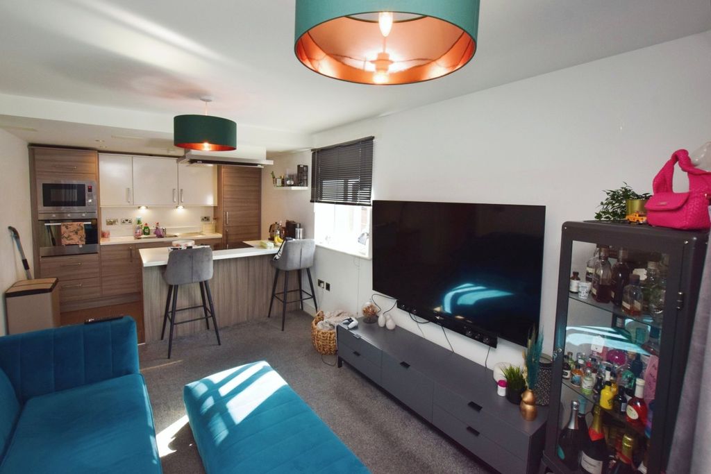 Property photo 3 of 14 Picture No. 21