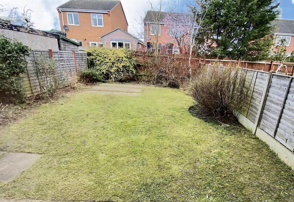 Property photo 2 of 9 Outside