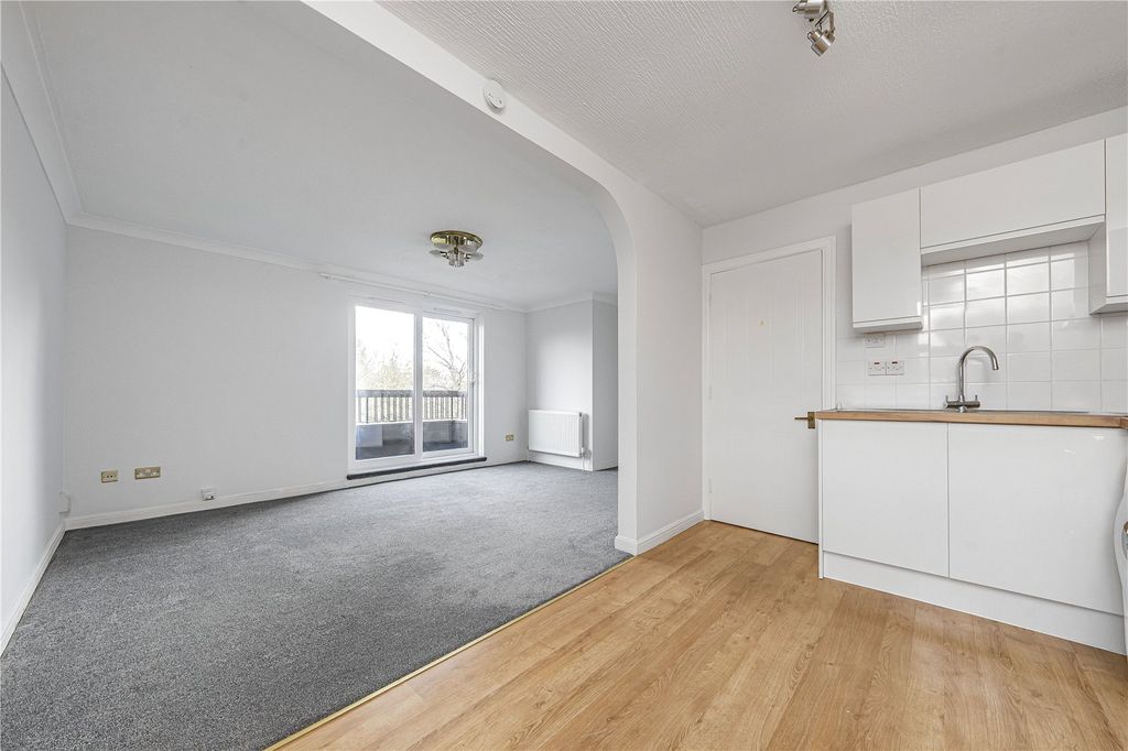 Property photo 2 of 13 Picture No. 20