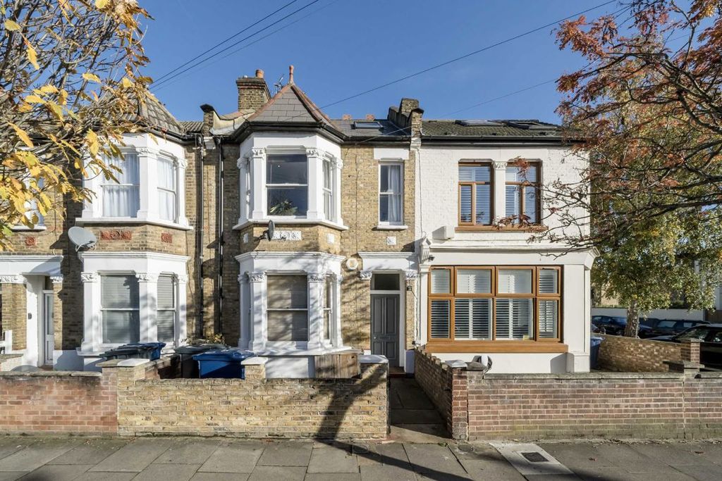 Property photo 1 of 5