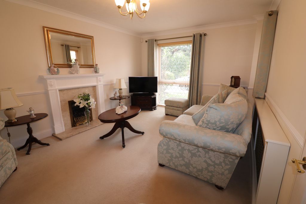 Property photo 3 of 17