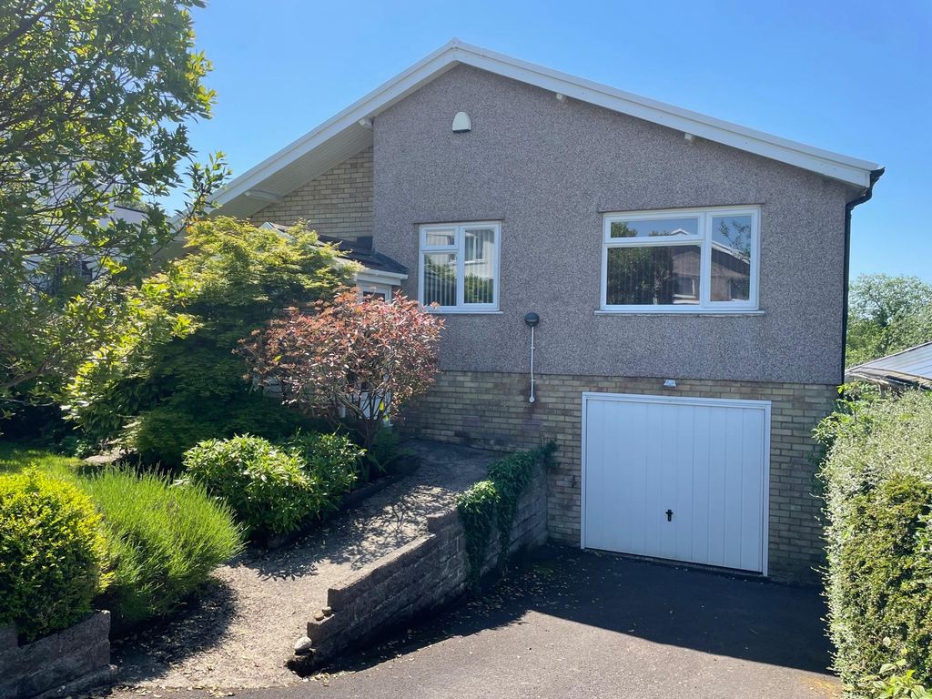 Property photo 1 of 27