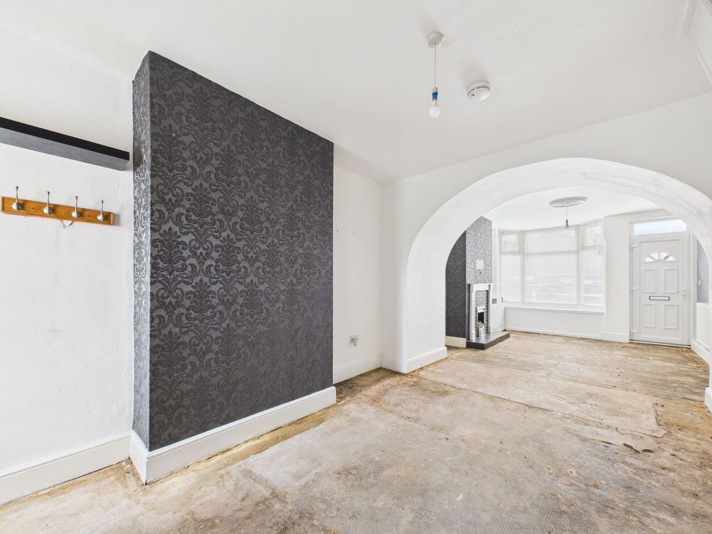 Property photo 3 of 13 Dining Area