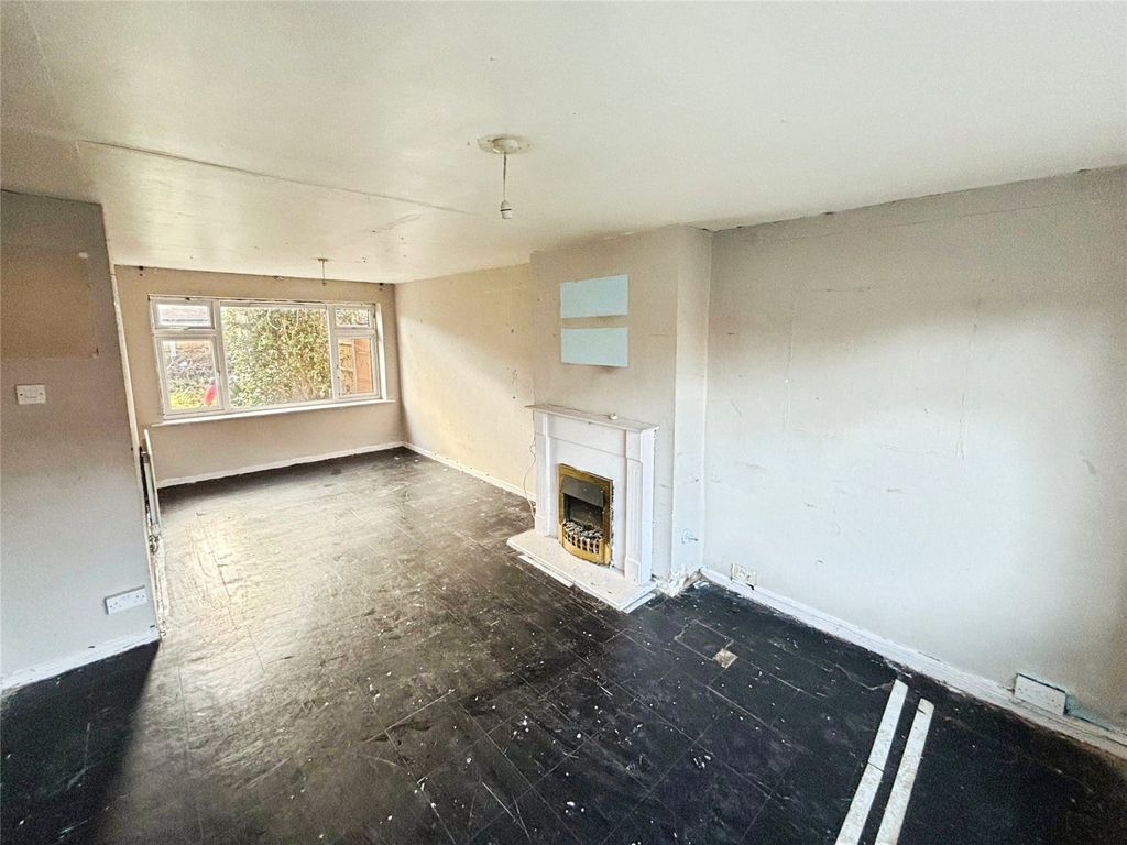 Property photo 3 of 14 Picture No. 15