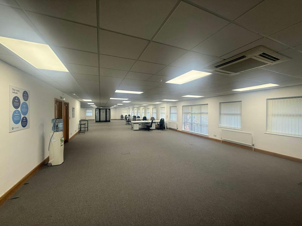 Property photo 2 of 9 A50Ed511Bead46c99131076Ab63Ffa2B.Jpg