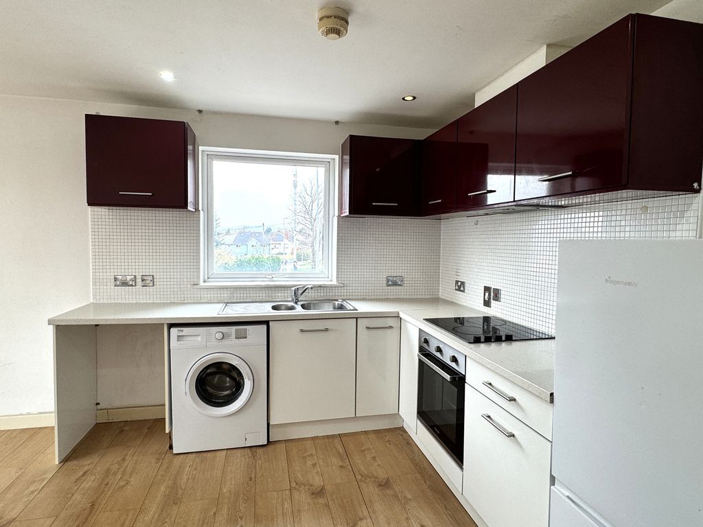 Property photo 3 of 16 Photo 9