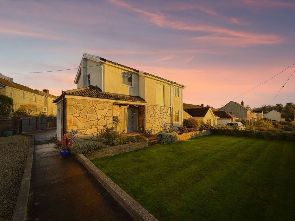 Property photo 1 of 25