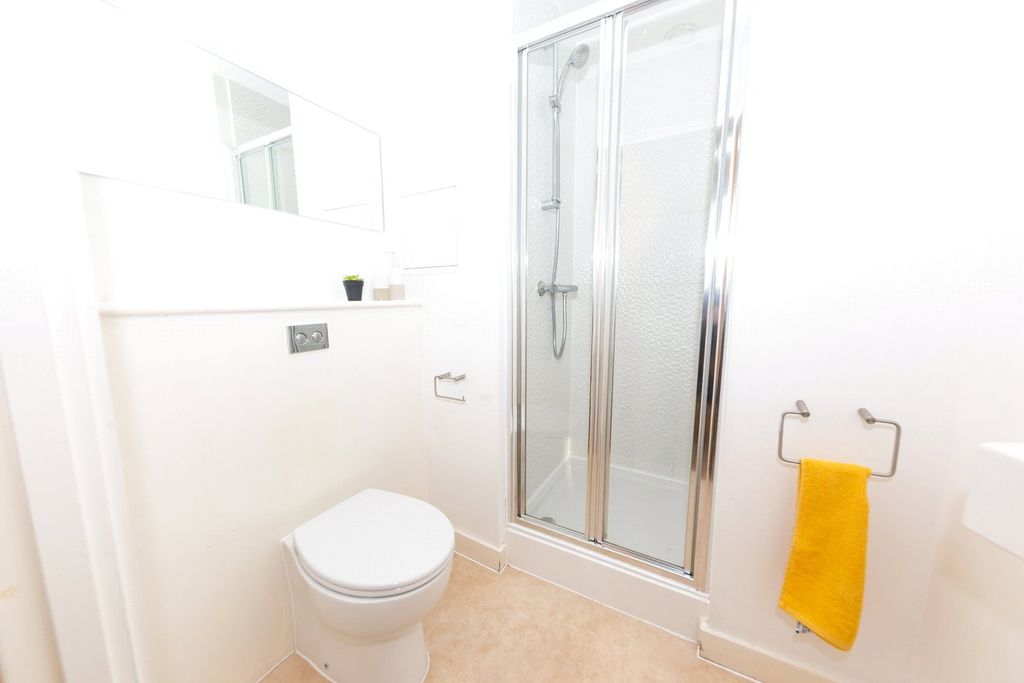 Property photo 3 of 8 Picture No. 01