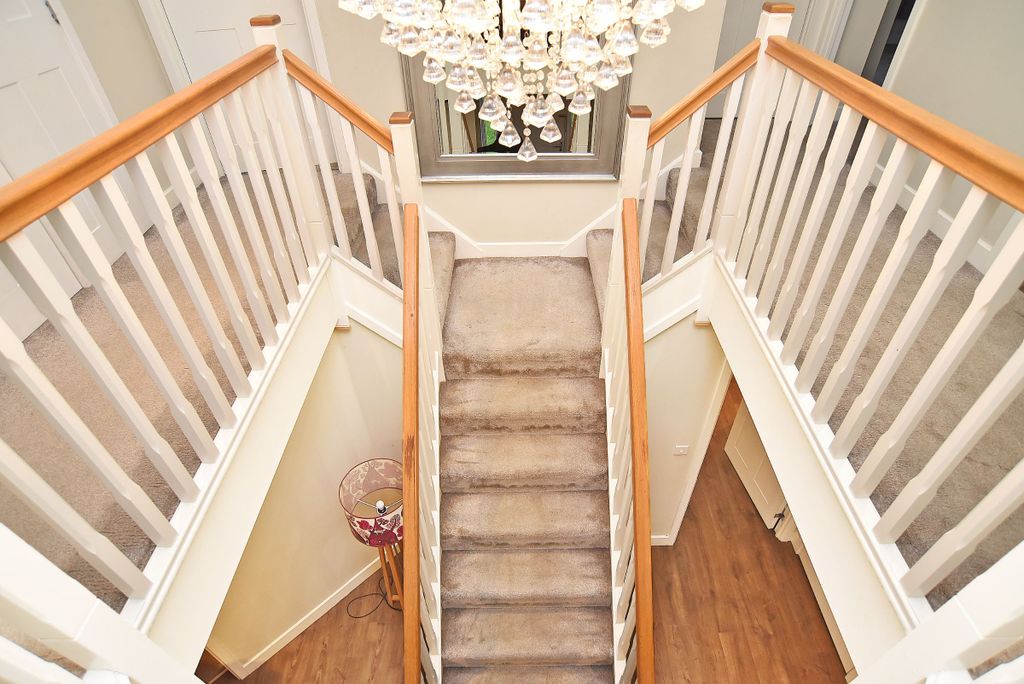 Property photo 3 of 27