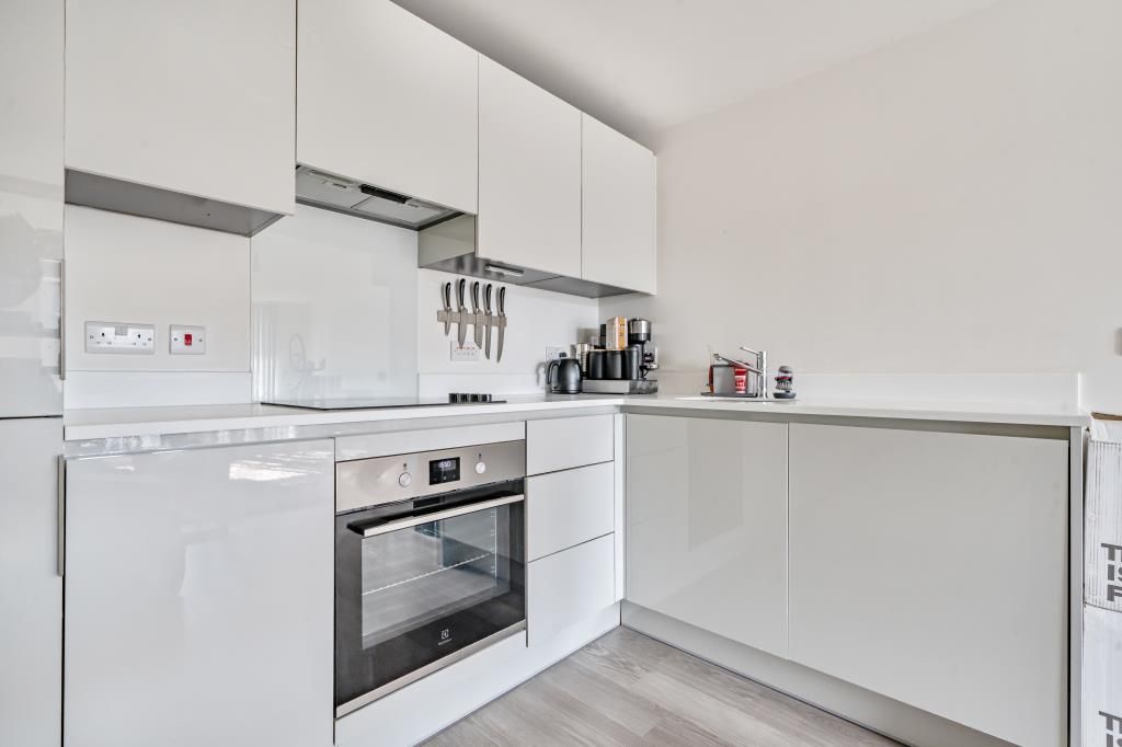 Property photo 2 of 20 Kitchen