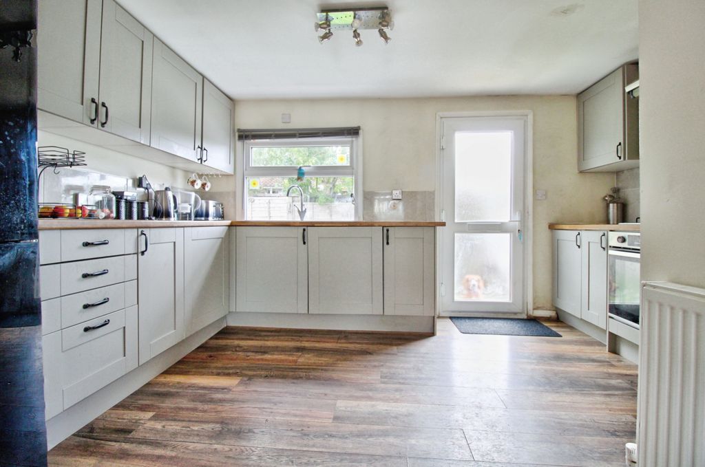 Property photo 3 of 27 2