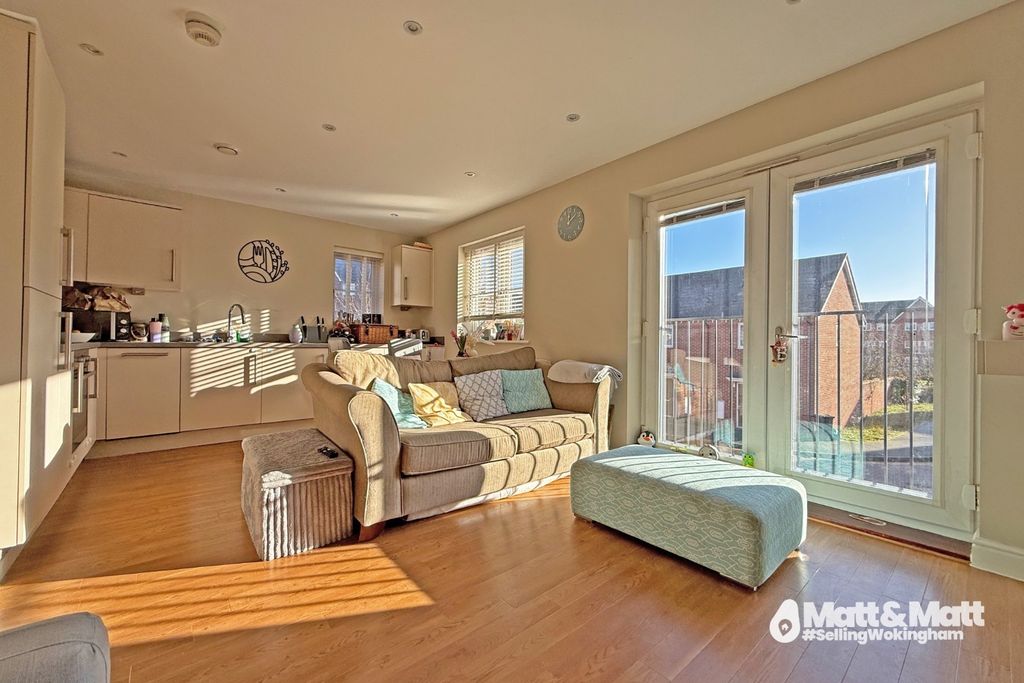 Property photo 3 of 9 2470435