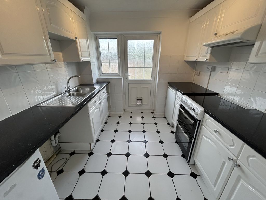 Property photo 3 of 8 Picture No. 20