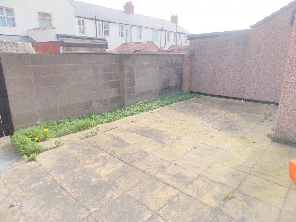 Property photo 3 of 18