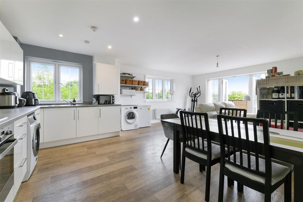 Property photo 1 of 15 Scotia Court- (2).Jpg