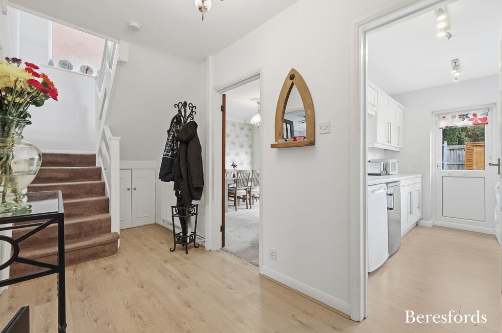 Property photo 2 of 20 Picture No. 17