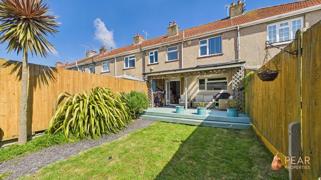 Property photo 2 of 11