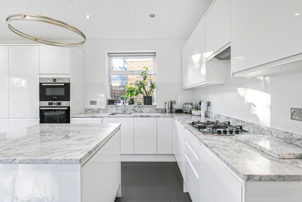 Property photo 1 of 19 12_44513