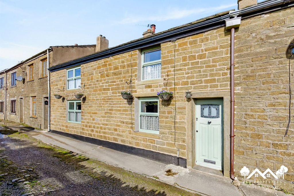 Property photo 1 of 37