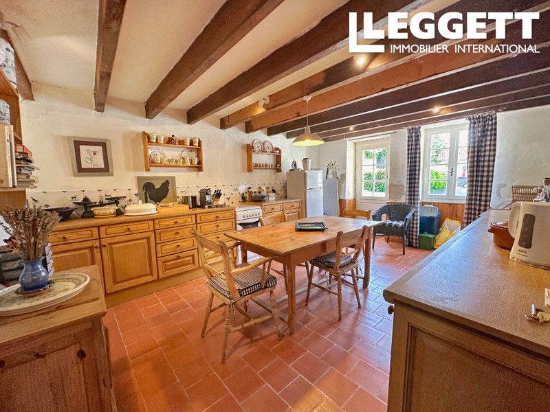 Property photo 3 of 10