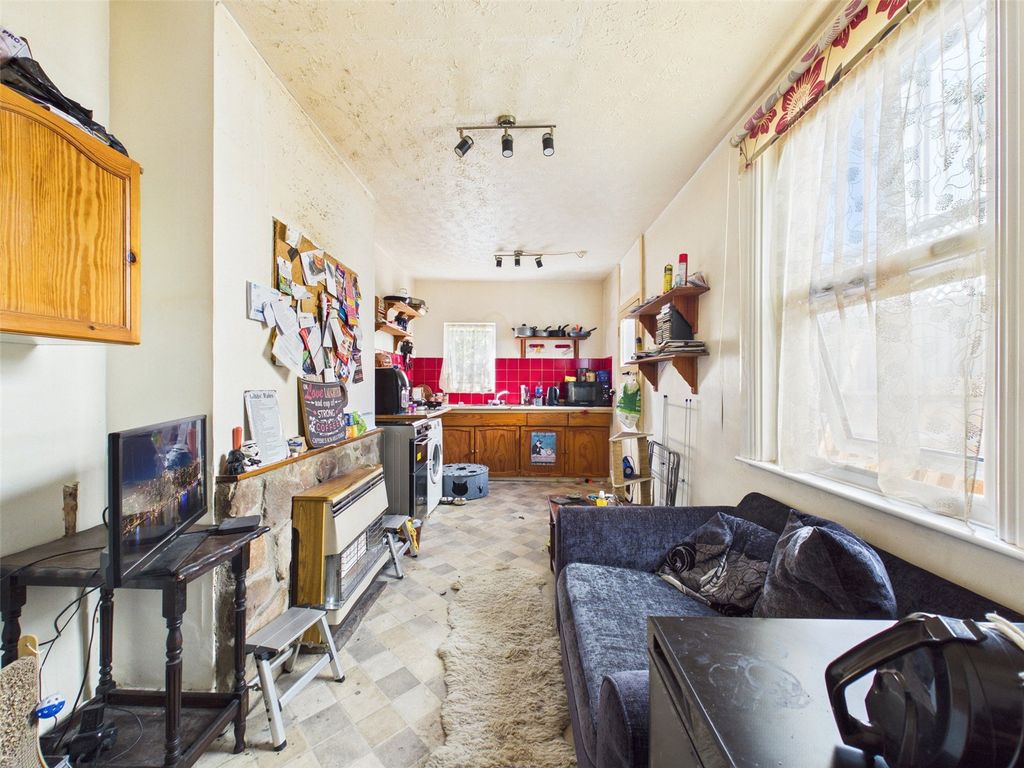 Property photo 3 of 15 Picture No. 08